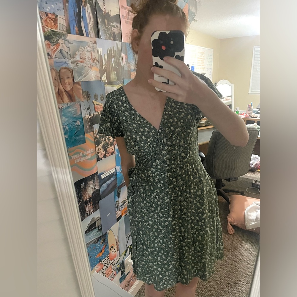 Universal Threads Wrap Dress